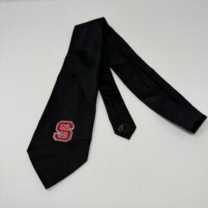 Vintage NC State Wolfpack College Classics 100% Silk Tie